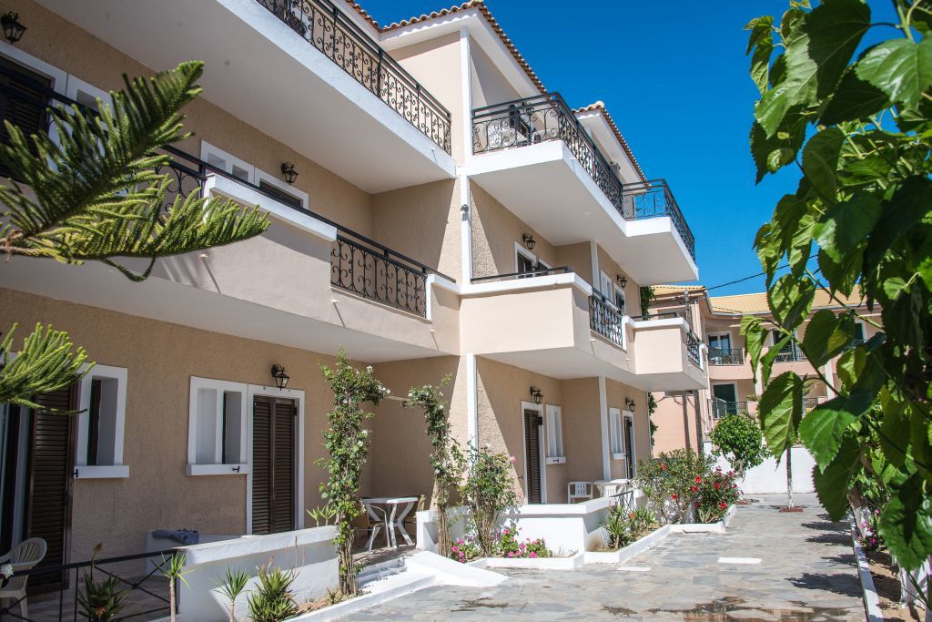 Zante Plaza Hotel & Apartments Laganas Exterior photo